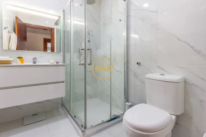 Apartamento T2 para Venda em Laranjeiro e Feijó