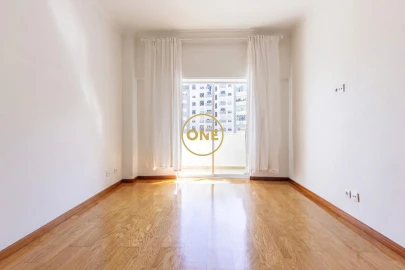 Apartamento T2 para Venda em Laranjeiro e Feijó