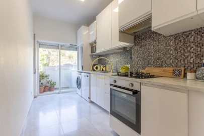 Apartamento T2 para Venda em Laranjeiro e Feijó