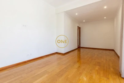 Apartamento T2 para Venda em Laranjeiro e Feijó