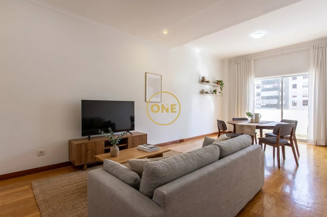 Apartamento T2 para Venda em Laranjeiro e Feijó Foto 11