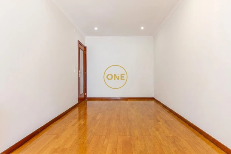 Apartamento T2 para Venda em Laranjeiro e Feijó Foto 17