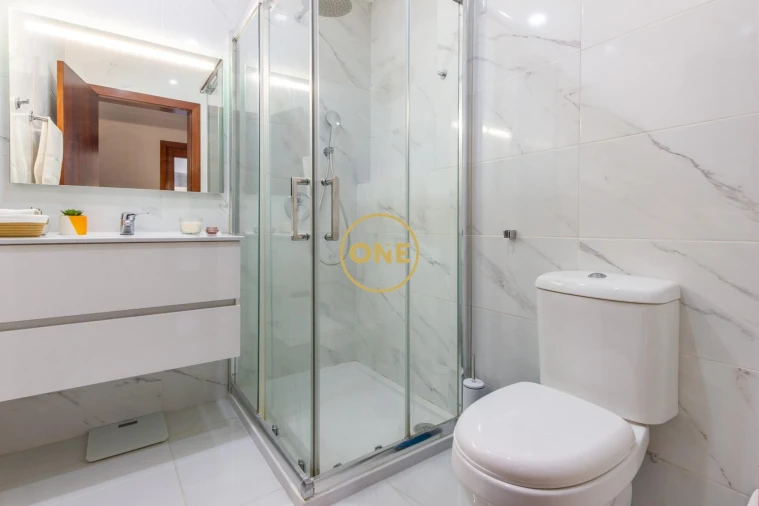 Apartamento T2 para Venda em Laranjeiro e Feijó Foto 8