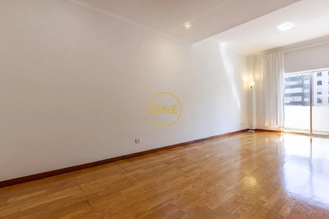 Apartamento T2 para Venda em Laranjeiro e Feijó Foto 12