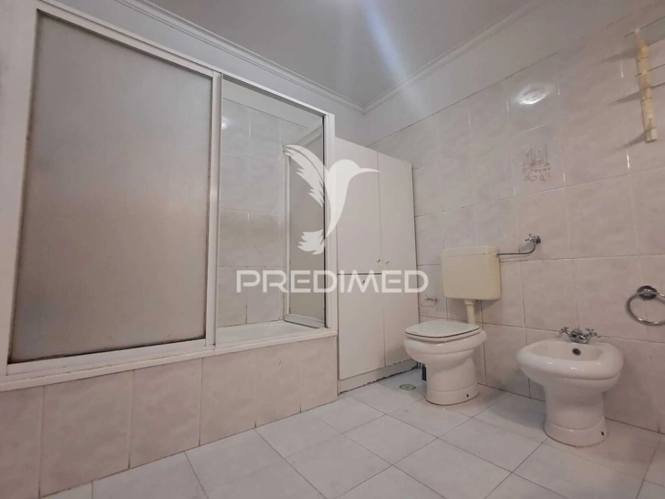 Apartamento T2 para Venda em Algueirão-Mem Martins Foto 6