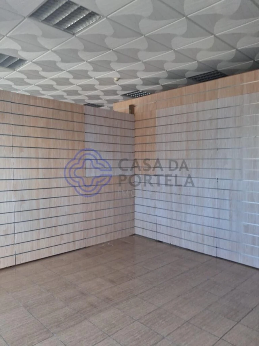 Armazém para Venda em Touguinha e Touguinhó Foto 21