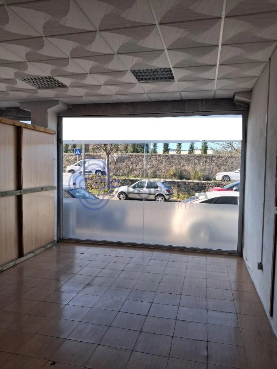 Armazém para Venda em Touguinha e Touguinhó Foto 23