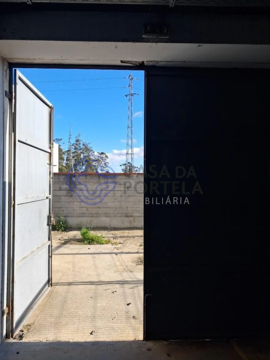 Armazém para Venda em Touguinha e Touguinhó Foto 15