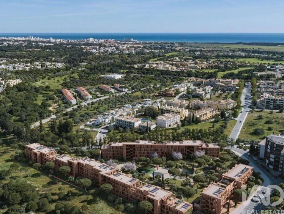 Apartamento T2 para Venda em Quarteira Foto 11
