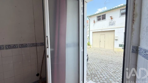 Moradia T3 para Venda em São Miguel do Rio Torto e Rossio Ao Sul do Tejo