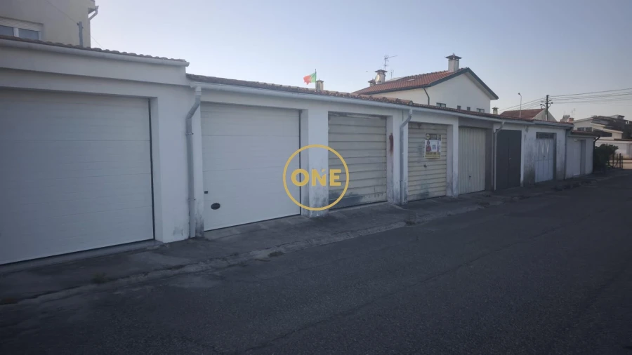 Garagem para Venda em Aver-O-Mar, Amorim e Terroso Foto 6