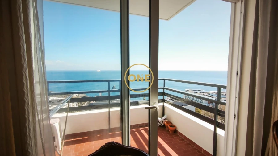 Apartamento T1 para Venda em São Martinho Foto 8