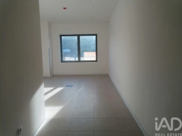 Loja para Arrendamento em Mafamude e Vilar do Paraíso
