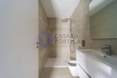Moradia T4 para Venda em Montenegro