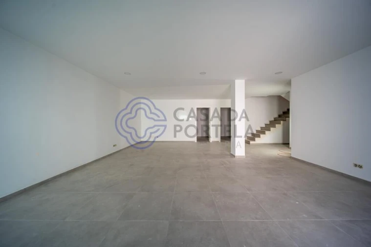 Moradia T4 para Venda em Montenegro Foto 44