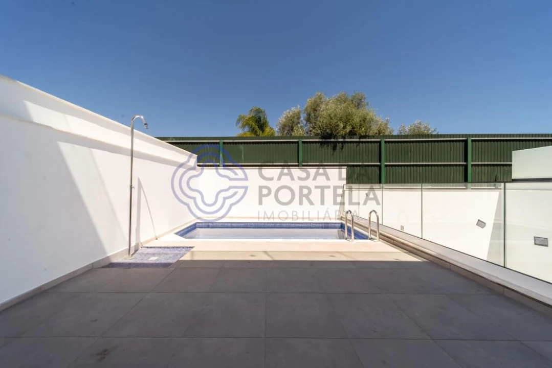 Moradia T4 para Venda em Montenegro Foto 16