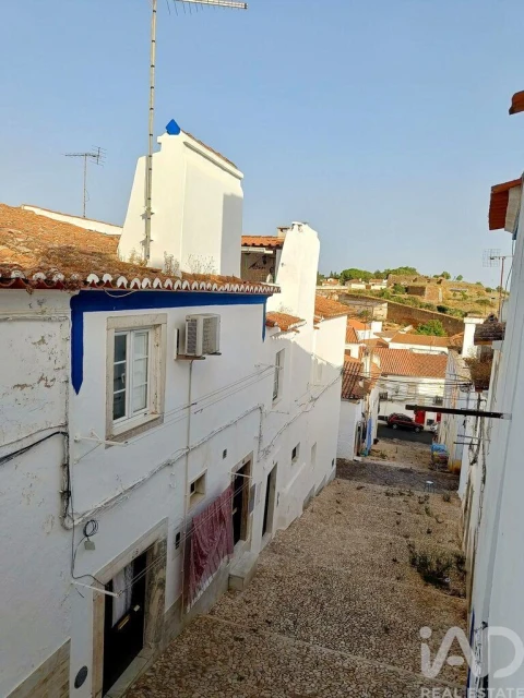 Moradia T2 para Venda em São Bento do Cortiço e Santo Estêvão