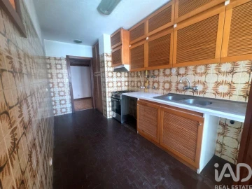 Apartamento T2 para Arrendamento em Areeiro