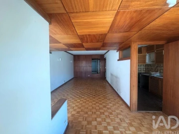 Apartamento T2 para Arrendamento em Areeiro