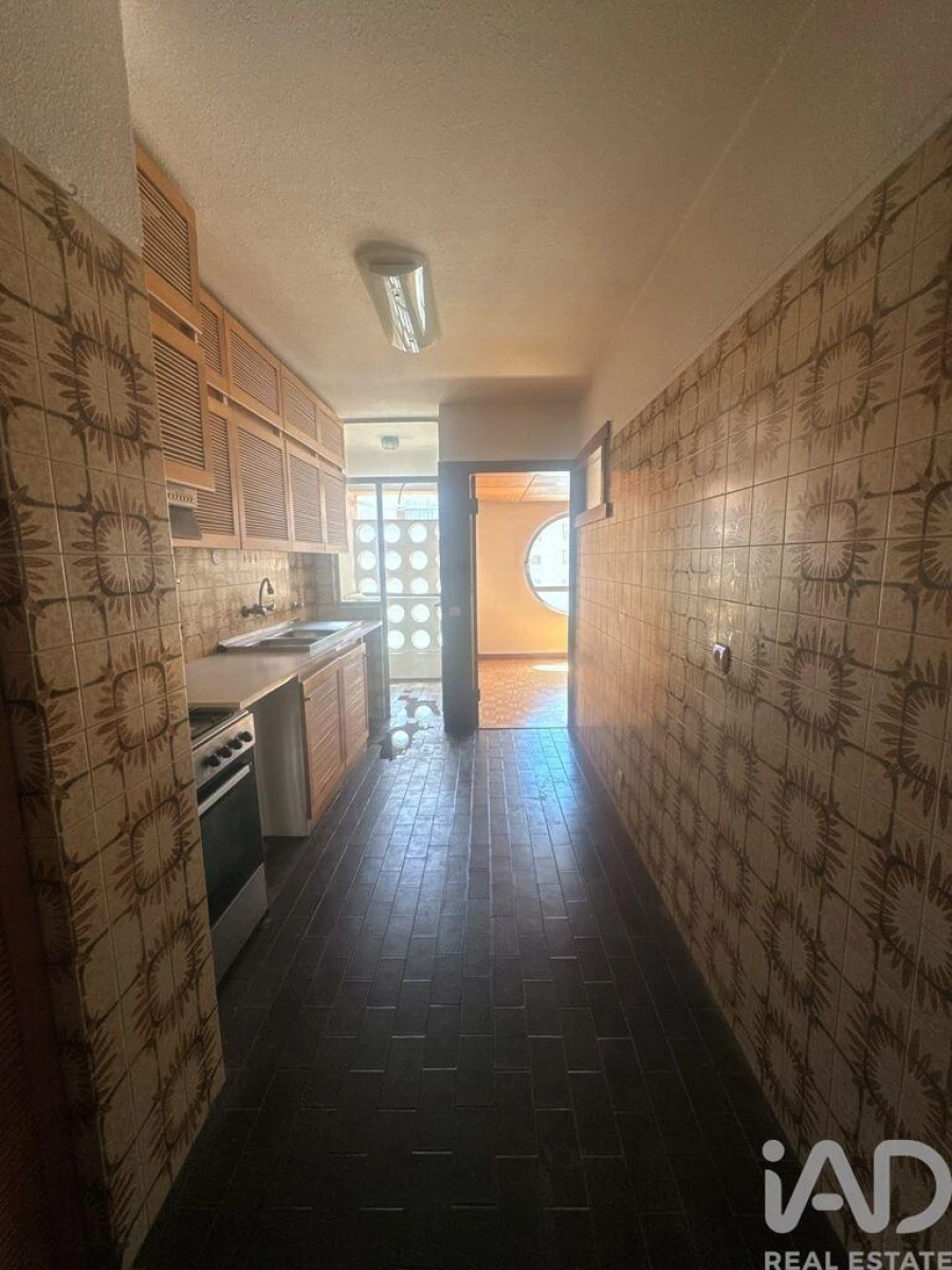 Apartamento T2 para Arrendamento em Areeiro Foto 13