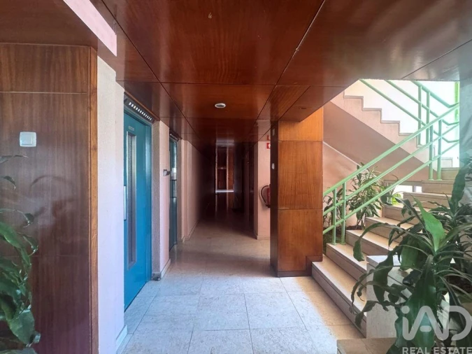 Apartamento T2 para Arrendamento em Areeiro Foto 23