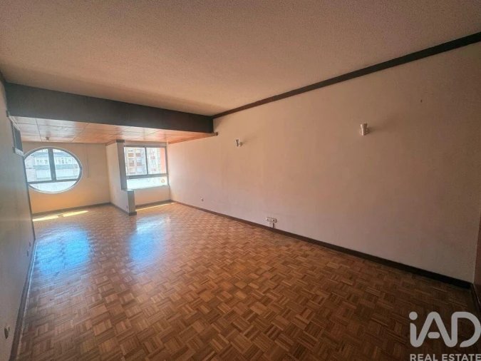 Apartamento T2 para Arrendamento em Areeiro Foto 3