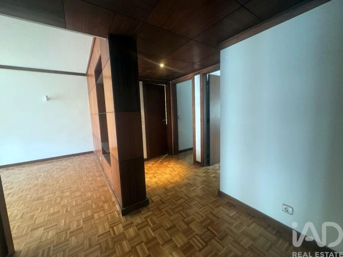 Apartamento T2 para Arrendamento em Areeiro Foto 15