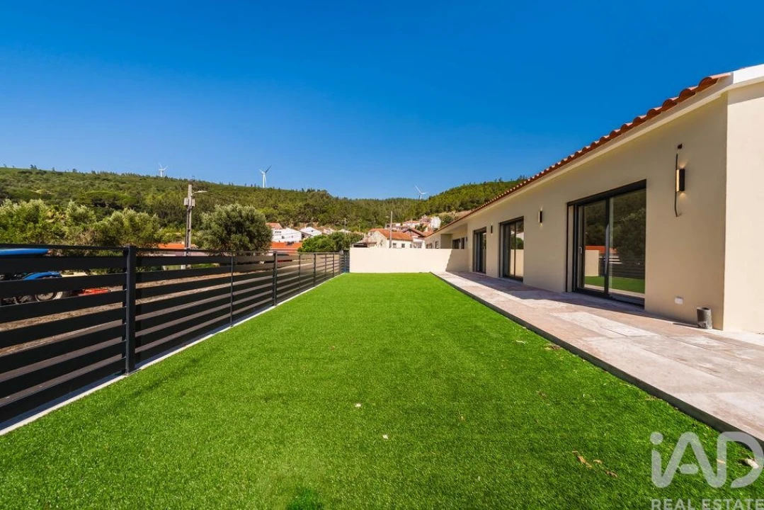 Moradia T3 para Venda em Rio Maior Foto 4