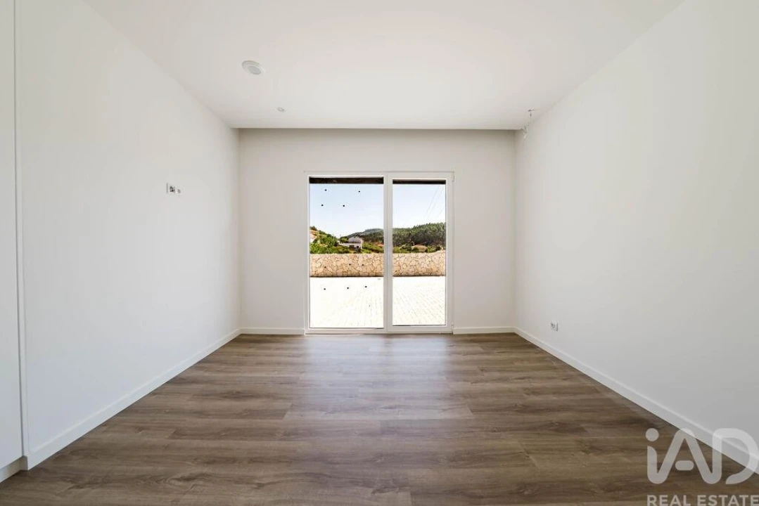 Moradia T3 para Venda em Rio Maior Foto 21