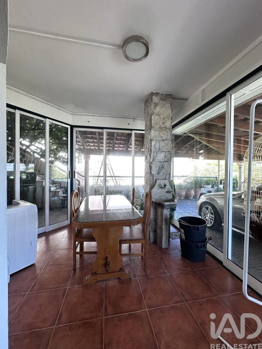 Moradia T4 para Venda em Cepões, Meijinhos e Melcões Foto 8