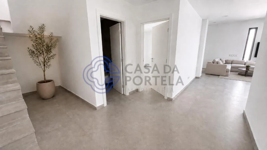 Moradia T4 para Venda em Montenegro Foto 49
