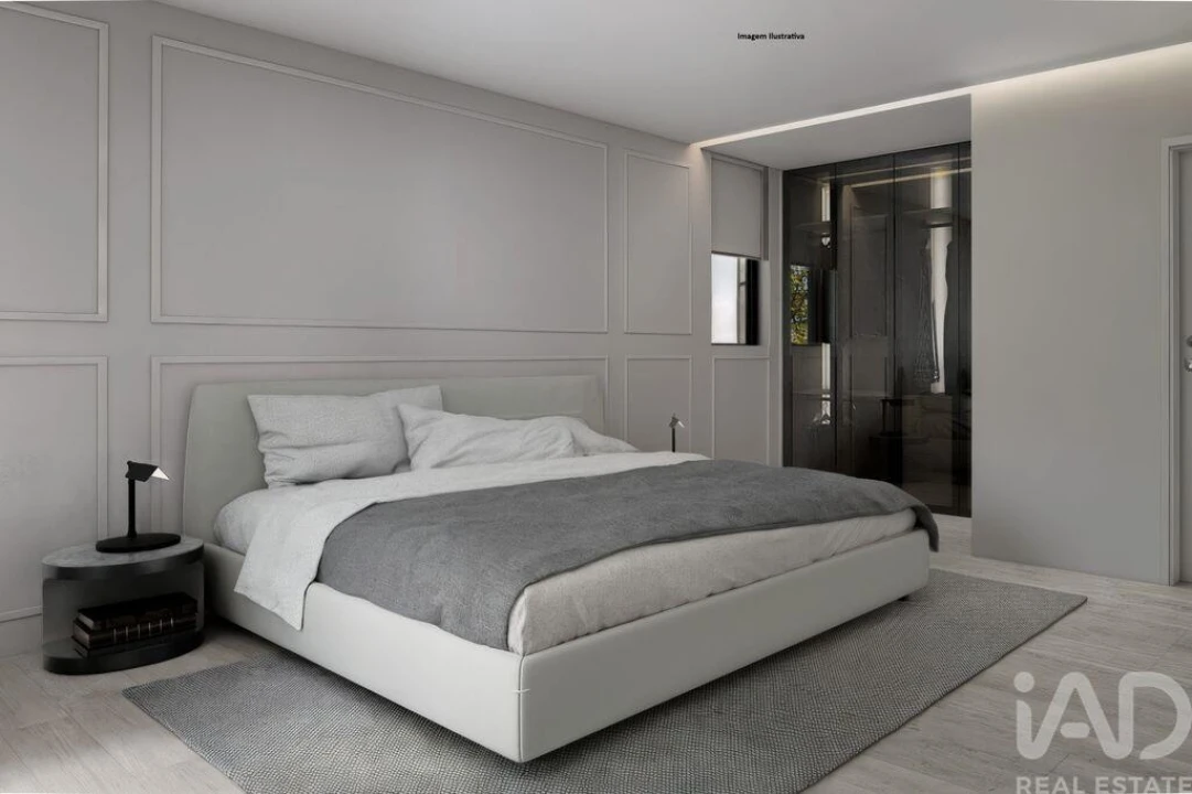 Apartamento T3 para Venda em Pedrouços Foto 2