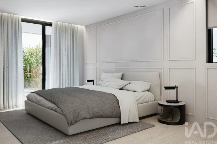 Apartamento T3 para Venda em Pedrouços Foto 4