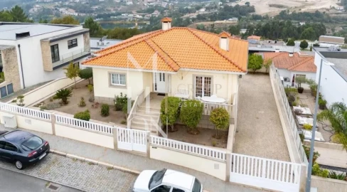 Moradia T3 para Venda em Livração