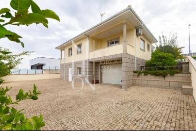 Moradia T3 para Venda em Livração