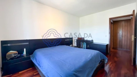 Apartamento T3 para Venda em Santa Maria da Feira, Travanca, Sanfins e Espargo