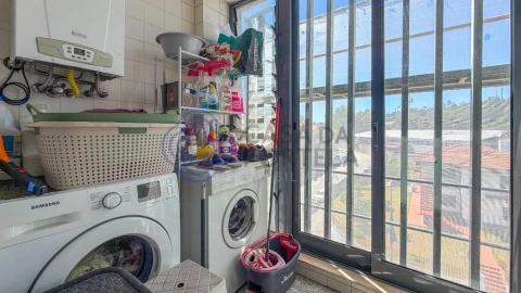 Apartamento T3 para Venda em Santa Maria da Feira, Travanca, Sanfins e Espargo
