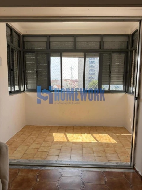 Apartamento T2 para Arrendamento em Barreiro e Lavradio