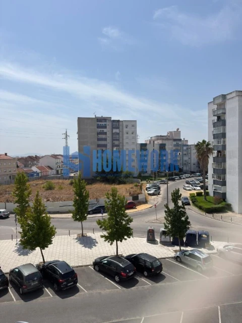 Apartamento T2 para Arrendamento em Barreiro e Lavradio