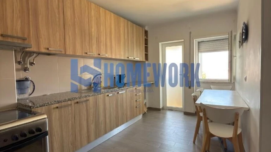 Apartamento T2 para Arrendamento em Barreiro e Lavradio