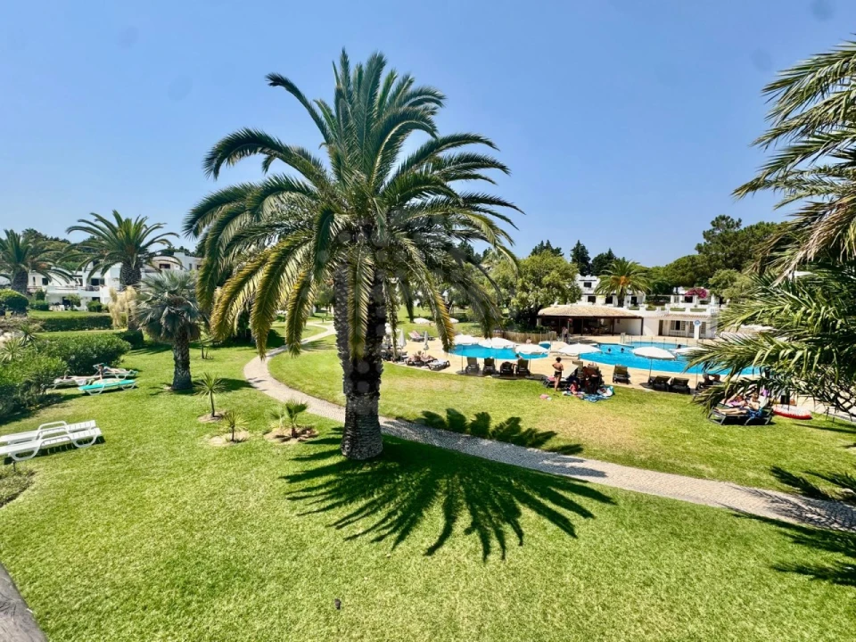 Apartamento T1 para Venda em Albufeira e Olhos de Água Foto 17