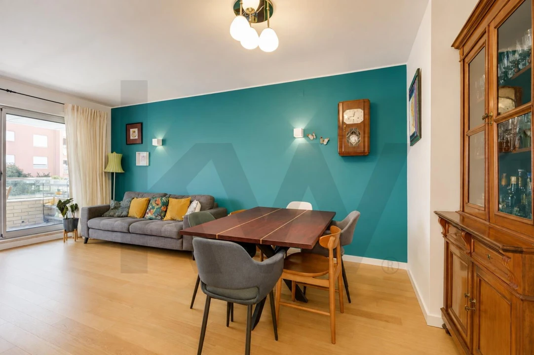 Apartamento T2 para Venda em Lumiar Foto 2