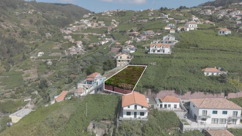 Terreno para Venda em Estreito de Camara de Lobos