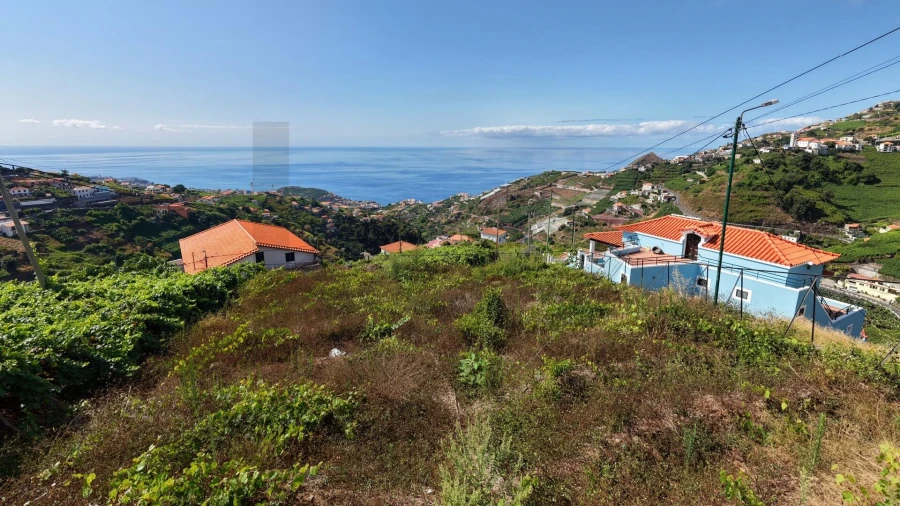 Terreno para Venda em Estreito de Camara de Lobos Foto 16