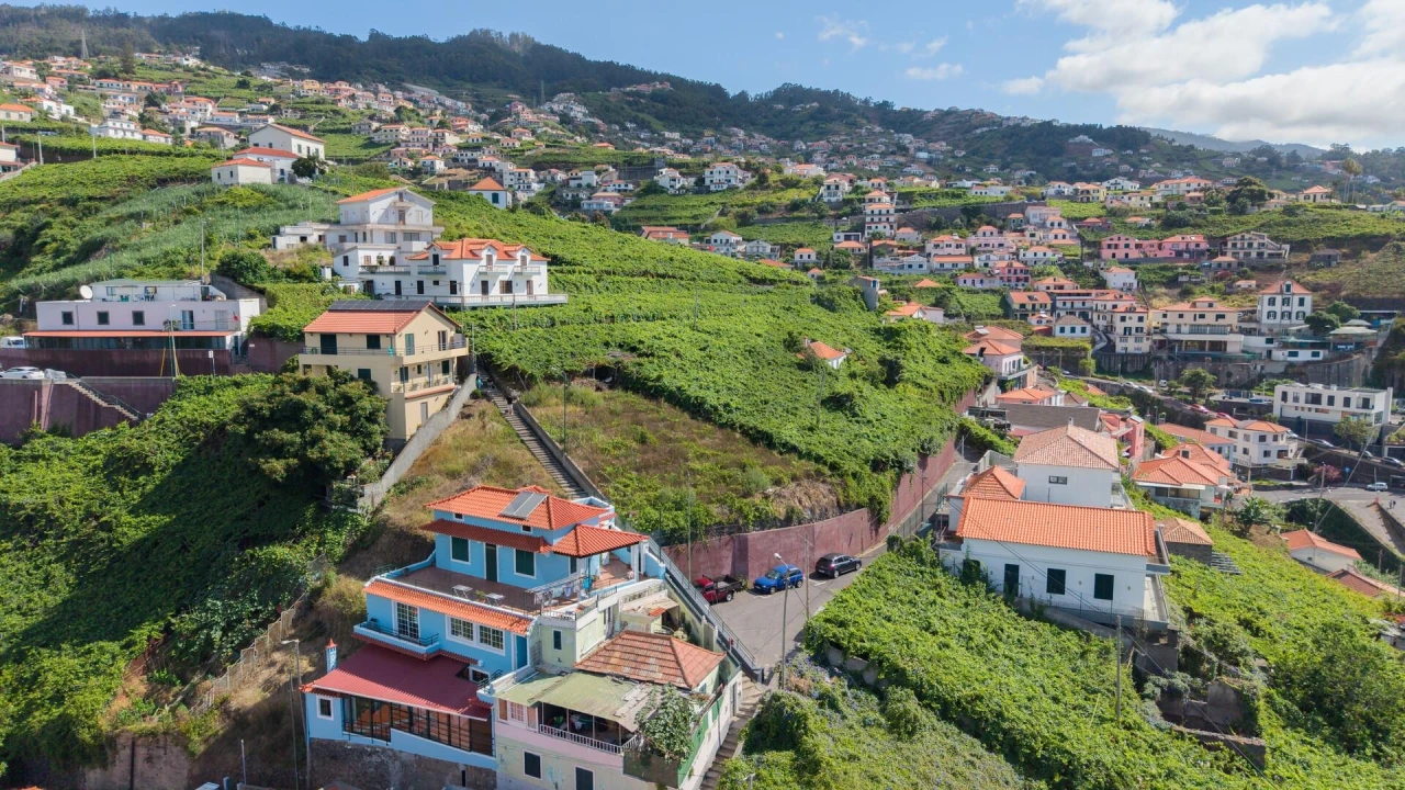 Terreno para Venda em Estreito de Camara de Lobos Foto 8
