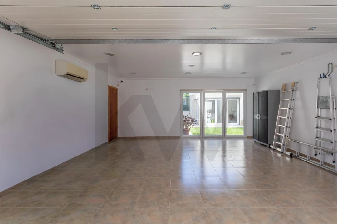 Moradia T4 para Venda em São João das Lampas e Terrugem Foto 58