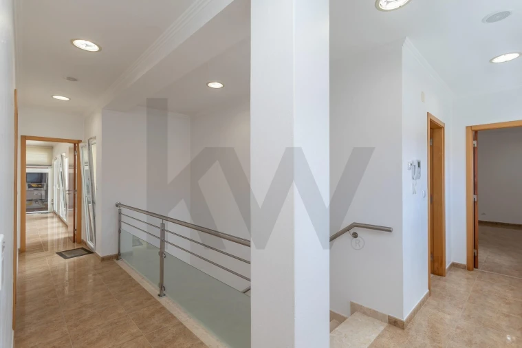 Moradia T4 para Venda em São João das Lampas e Terrugem Foto 21
