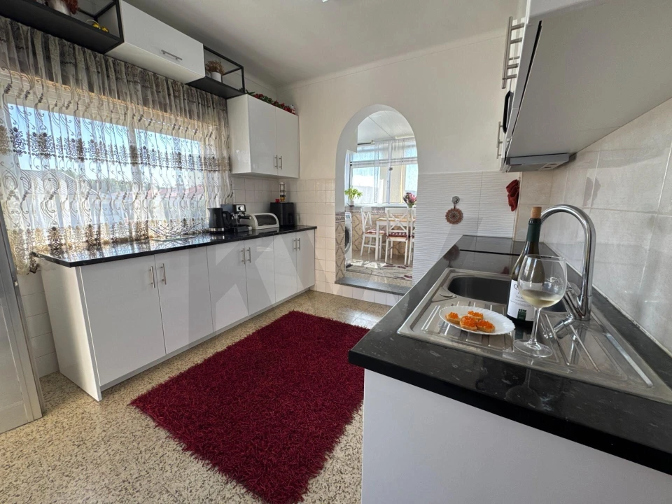 Apartamento T4 para Venda em Rio de Loba Foto 7
