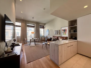 Apartamento T1 para Arrendamento em Aldoar, Foz do Douro e Nevogilde