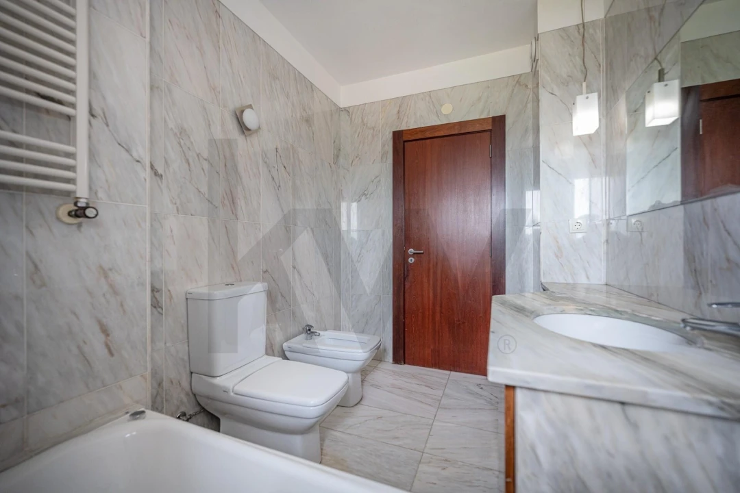 Apartamento T3 para Venda em Cidade da Maia Foto 28